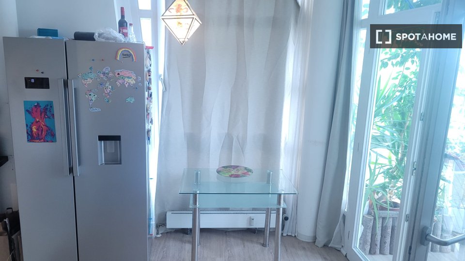 Apartment Berlin, 2 beds, 75m² — photo 1
