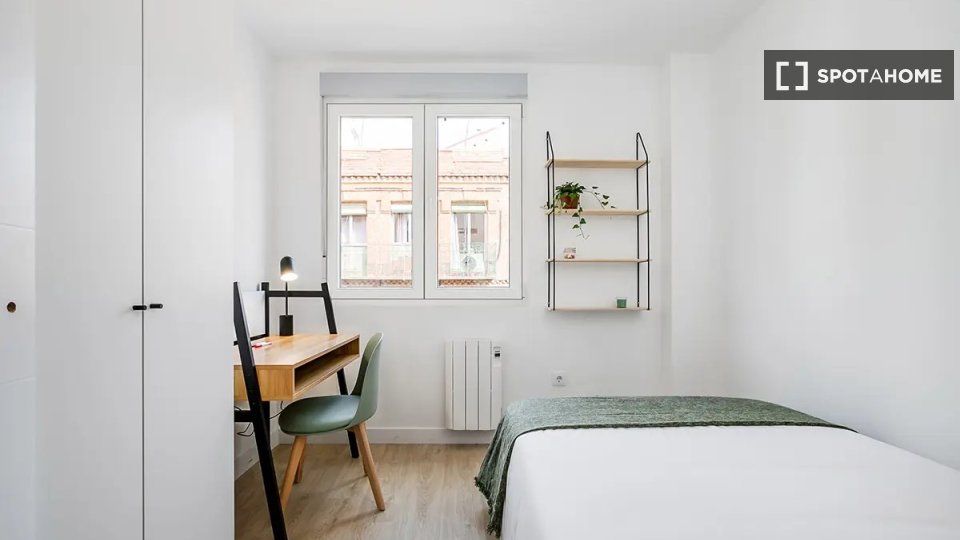 Double room Madrid, 11 beds — photo 28