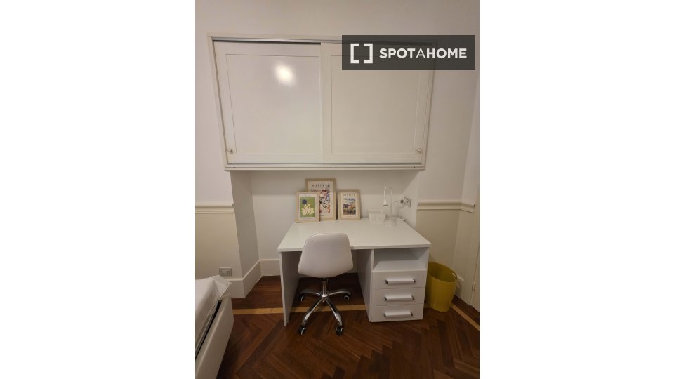 Double room Rome, 4 beds, 102m² — photo 14