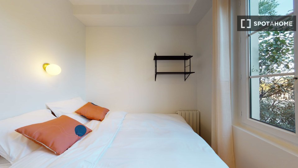 Double room Paris, 19 beds — photo 1