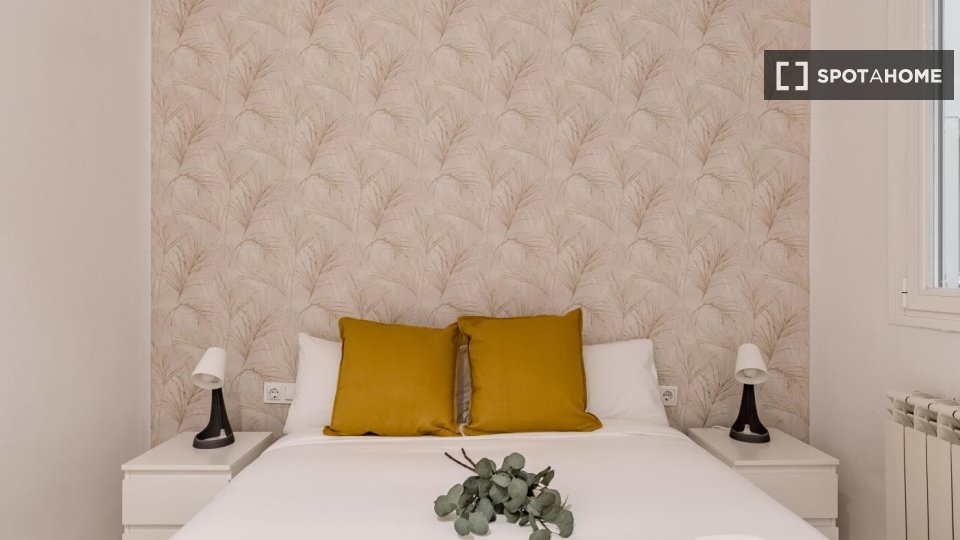 Apartment Madrid, 4 beds — photo 9