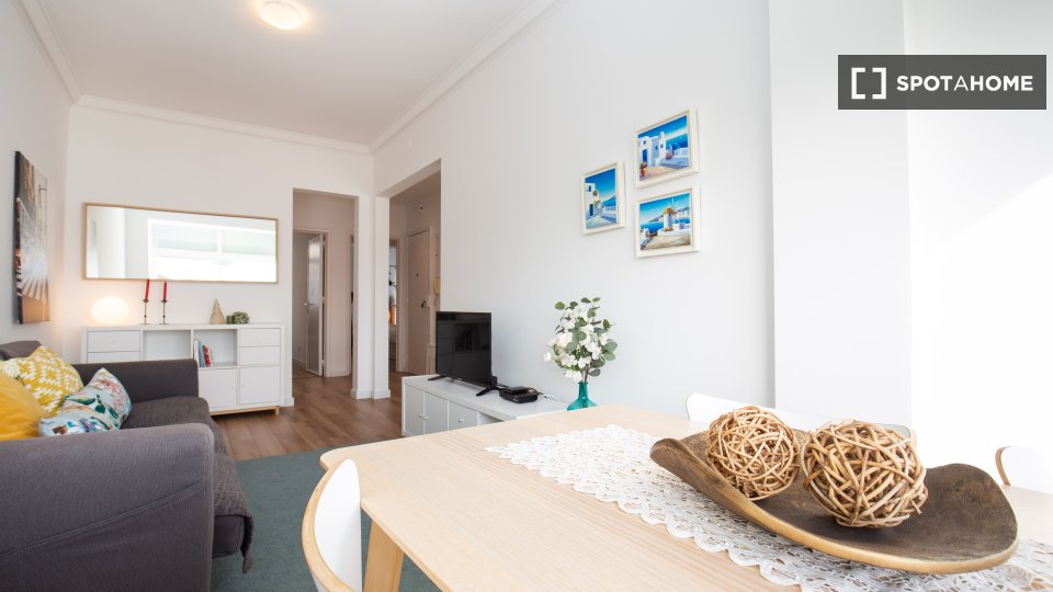 Apartment Lisbon, 2 beds, 65m² — photo 12