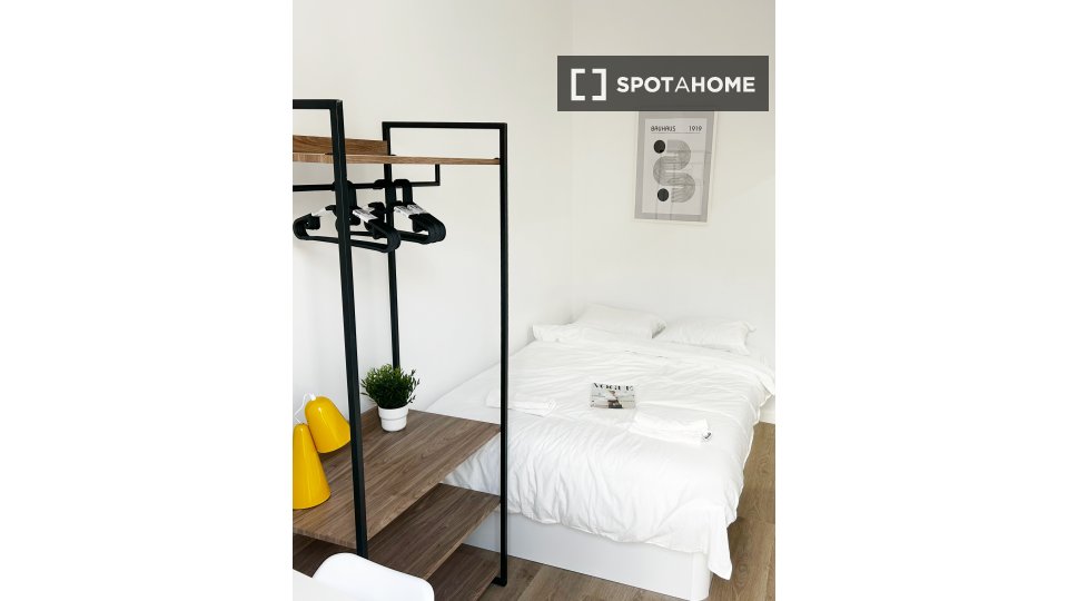 Double room Barcelona, 6 beds, 150m² — photo 19