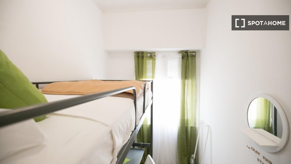 Double room Lisbon, 20 beds — photo 20