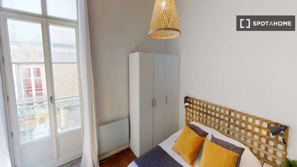 Double room Montpellier, 3 beds, 70m² — photo 11