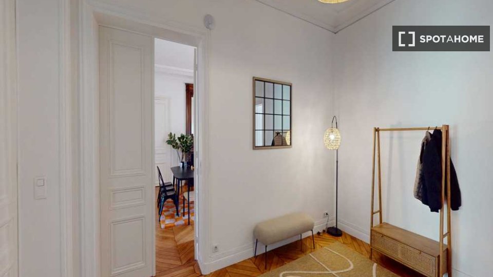 Double room Paris, 9 beds, 250m² — photo 8