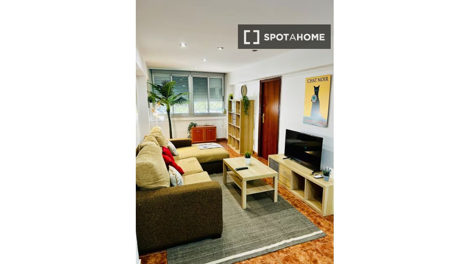 Apartment Valencia, 3 beds — photo 13