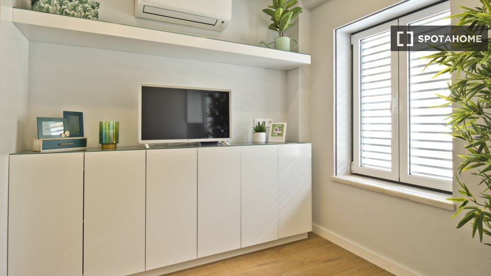 Apartment mono Lisbon, 30m² — photo 8