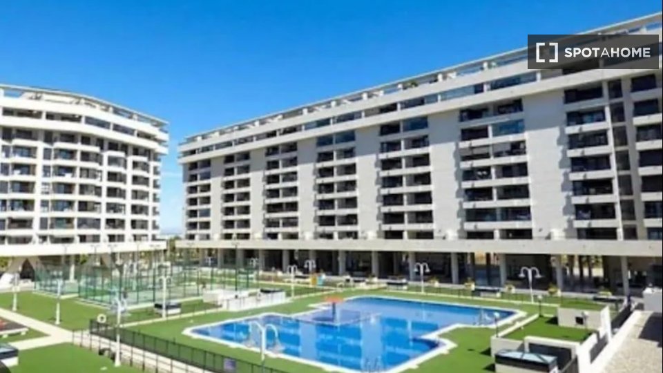 Appartamento Valencia, 2 camere, 68m² — foto 2