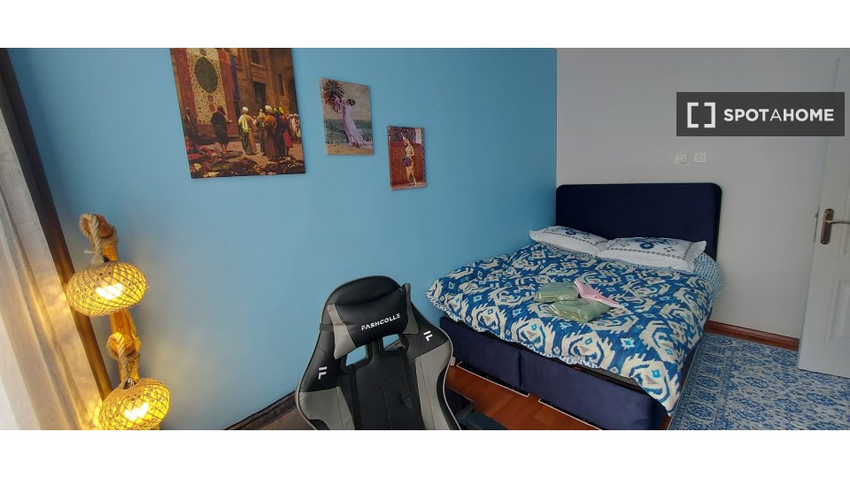 Double room Istanbul, 3 beds, 80m² — photo 11