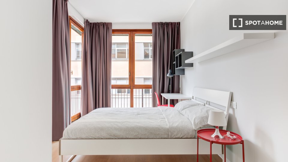 Double room Milan, 10 beds, 242m² — photo 1