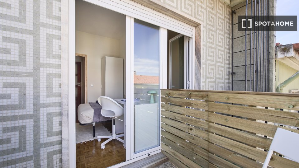 Double room Lisbon, 10 beds — photo 1