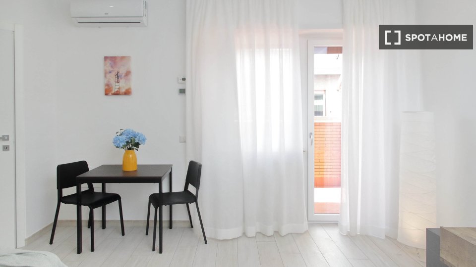 Apartment mono Rome — photo 8