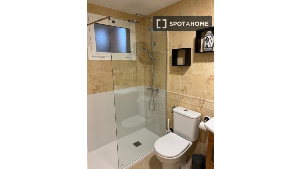 Apartment Alicante, 2 beds, 92m² — photo 6