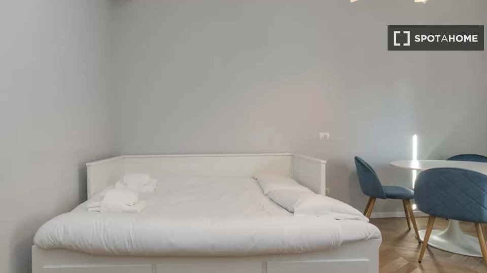 Apartment Milan, 1 bed, 49m² — photo 13