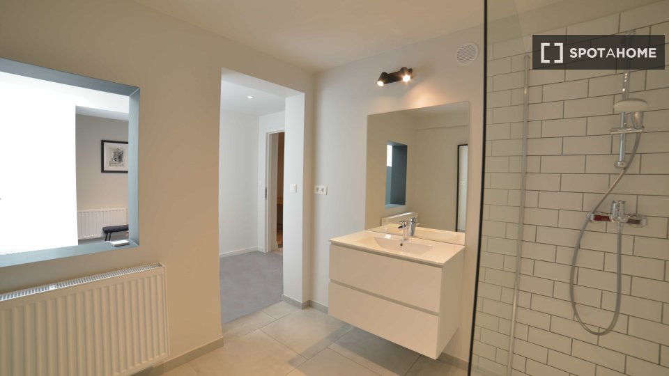 Double room Brussels, 14 beds — photo 18