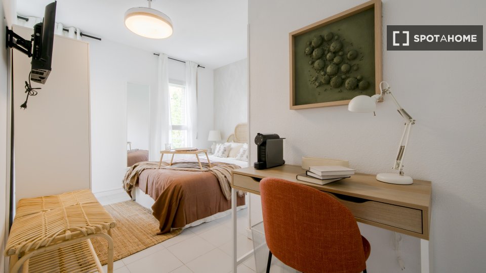 Double room Madrid, 5 beds — photo 19