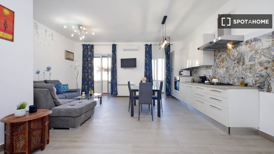 Apartment Rome, 2 beds — photo 12