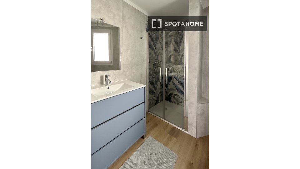 Double room Milan, 2 beds — photo 6