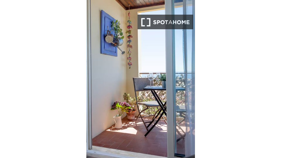 Apartment mono Lisbon — photo 12