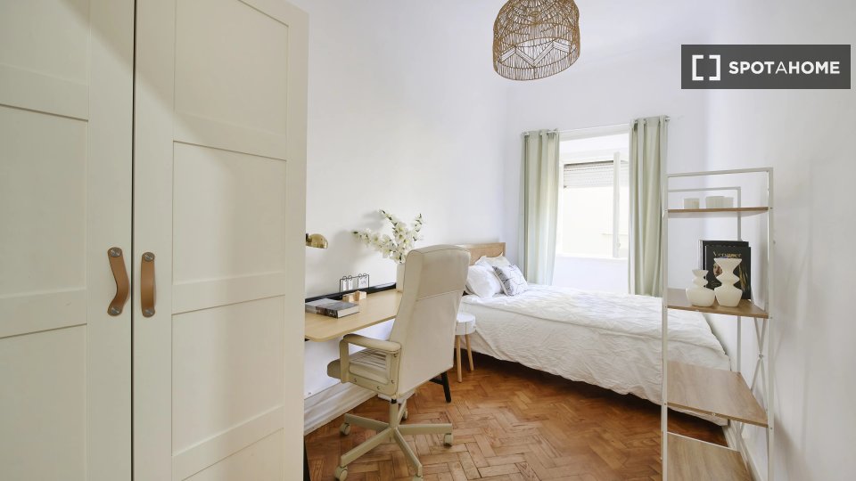 Double room Lisbon, 10 beds — photo 1