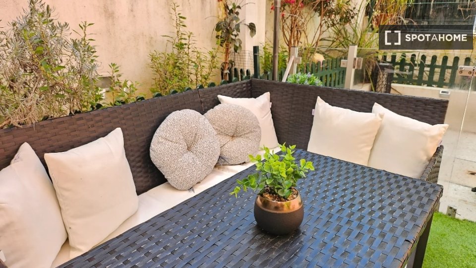 Double room Lisbon, 1 bed, 120m² — photo 6