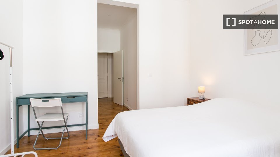 Double room Lisbon, 8 beds — photo 11