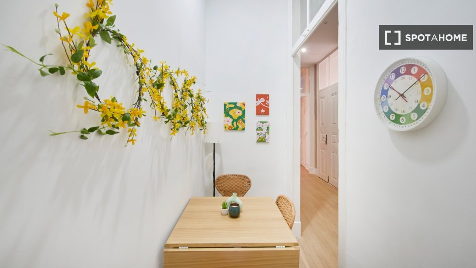 Double room Lisbon, 9 beds — photo 22
