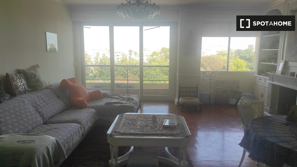 Double room Valencia, 4 beds, 150m² — photo 2