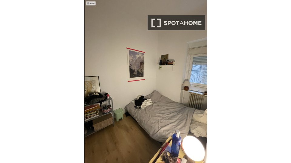Double room Madrid, 1 bed, 80m² — photo 4