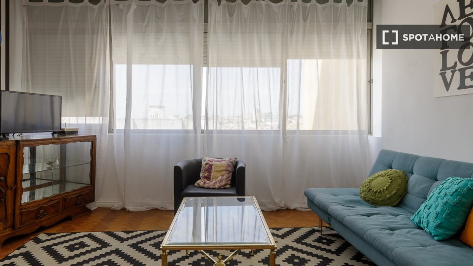 Apartment mono Lisbon, 35m² — photo 16