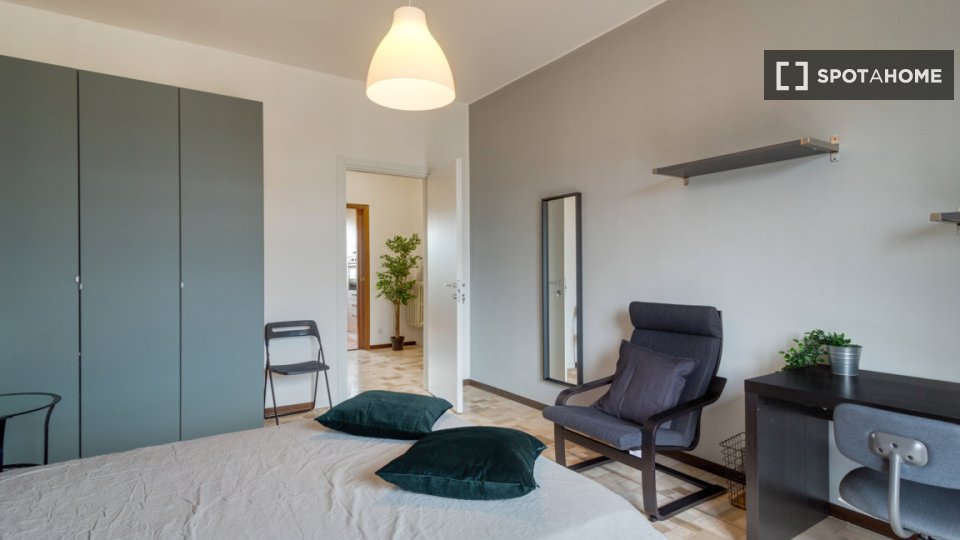 Double room Milan, 3 beds, 105m² — photo 12