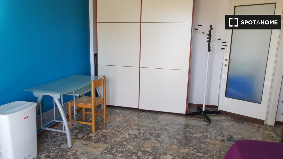 Double room Milan, 2 beds — photo 12