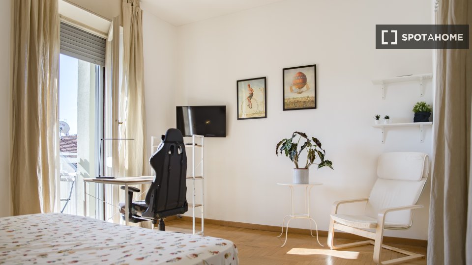 Double room Milan, 8 beds, 180m² — photo 1