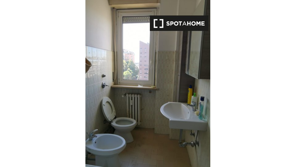 Double room Milan, 2 beds — photo 3