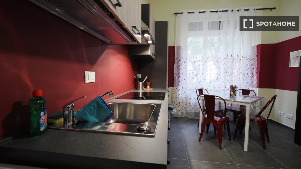 Double room Turin, 2 beds — photo 10