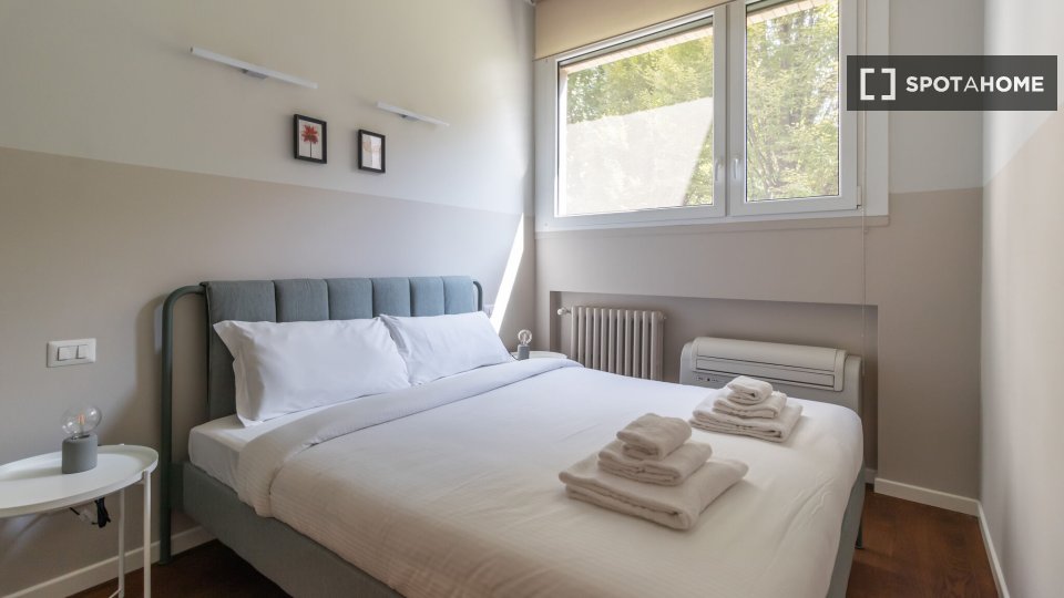 Apartment Milan, 2 beds, 70m² — photo 2