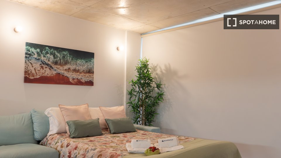 Apartment Porto, 2 beds, 80m² — photo 1