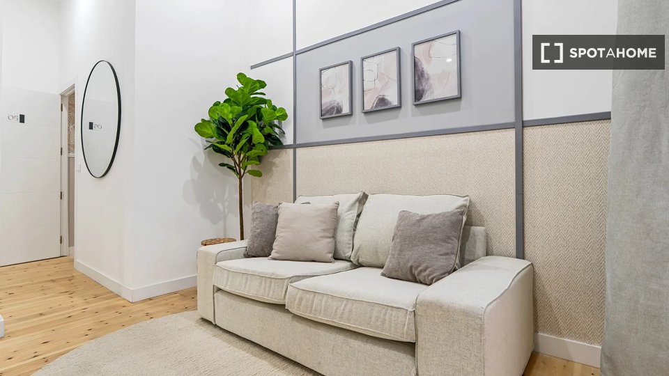 Double room Lisbon, 6 beds — photo 13