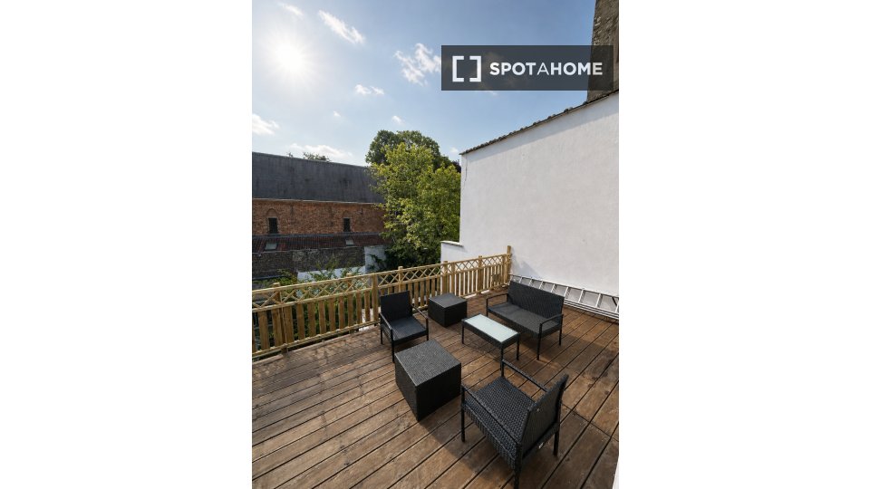 Double room Brussels, 5 beds, 360m² — photo 9