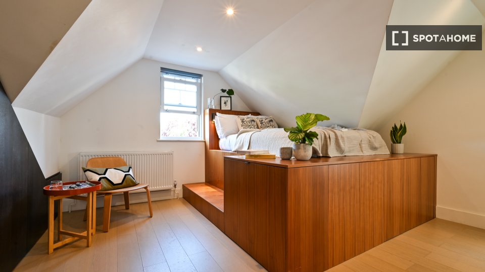 Apartment mono London — photo 1