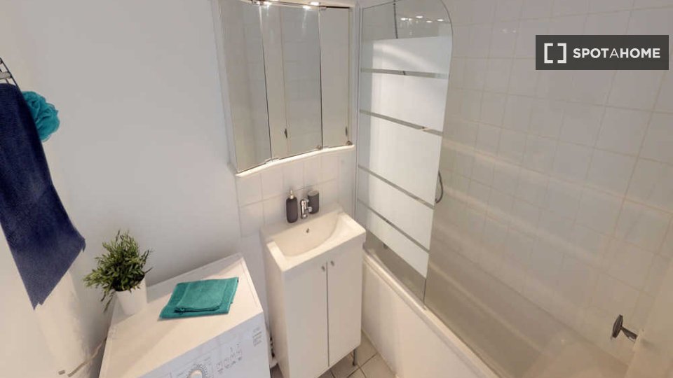 Double room Paris, 4 beds, 90m² — photo 8