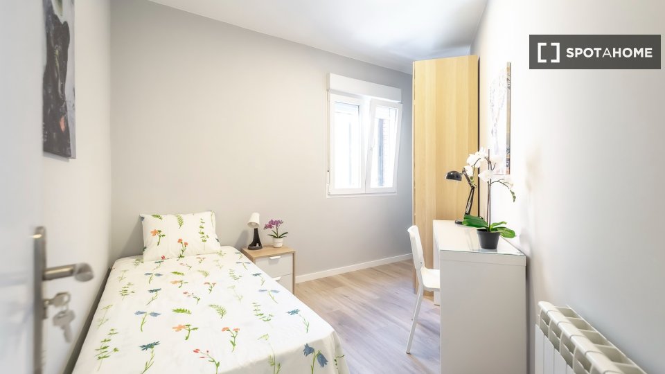 Double room Madrid, 14 beds — photo 1