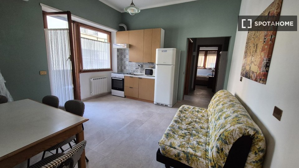 Appartamento con 1 camera da letto in affitto a Villa Pamphili, Roma - in Rome