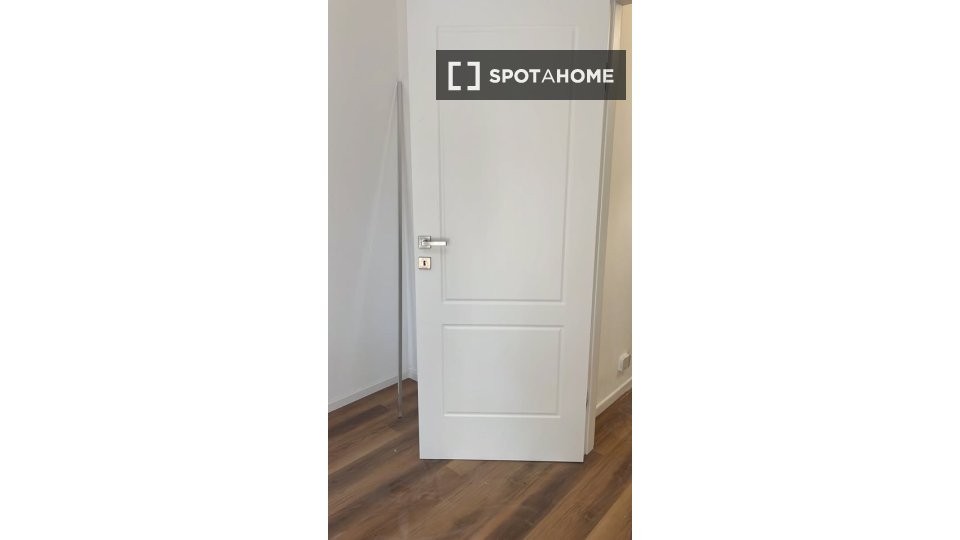 Double room Milan, 3 beds, 80m² — photo 2