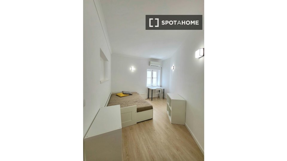 Double room Porto, 20 beds — photo 1