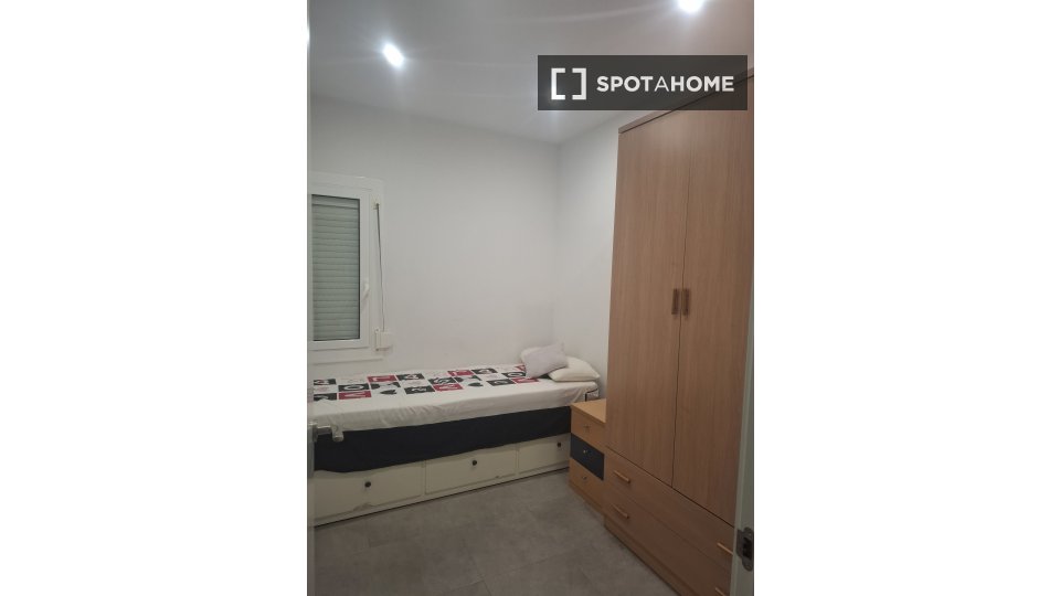 Double room Barcelona, 2 beds — photo 3