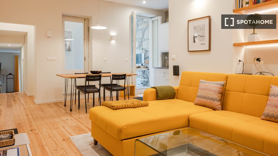 Apartment Porto, 1 bed, 60m² — photo 36