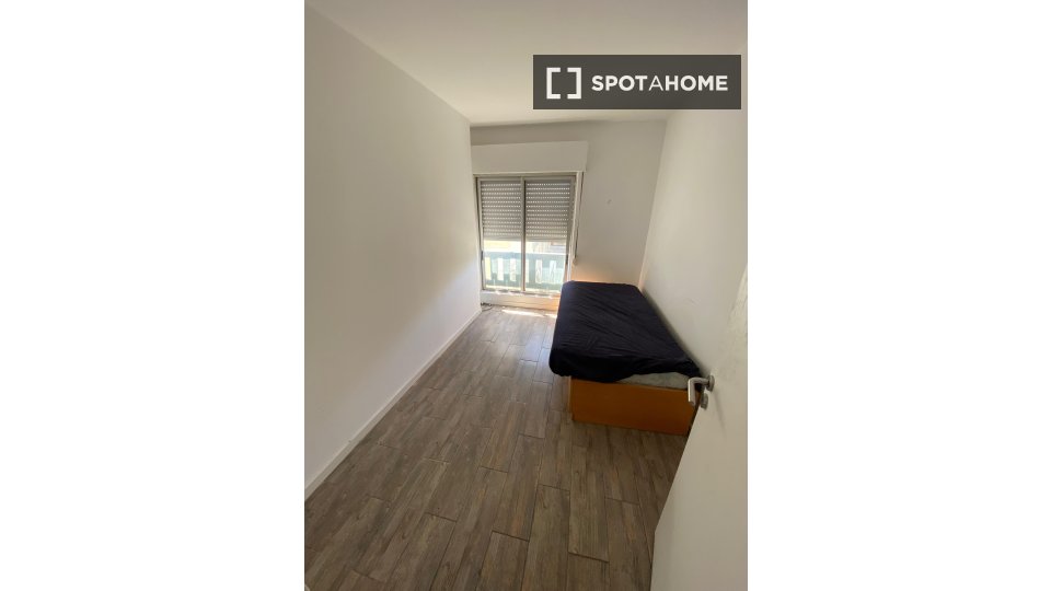 Double room Lisbon, 6 beds — photo 6