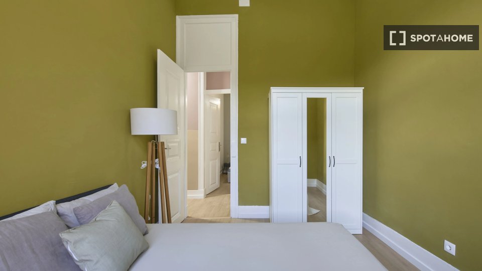 Double room Lisbon, 9 beds — photo 14